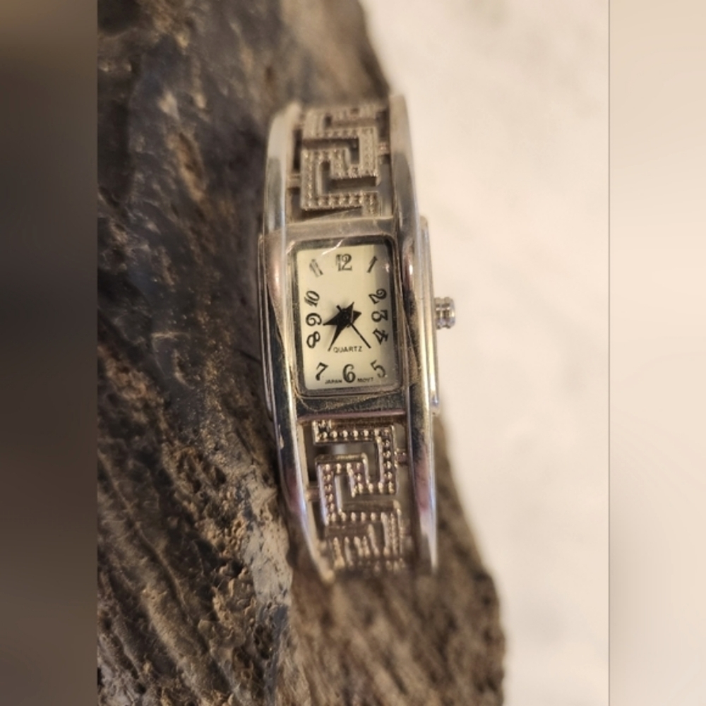 Vintage NWOT Quartz Bracelet Watch